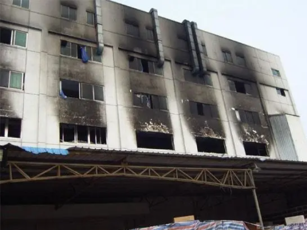 火災后房屋 火災后房屋